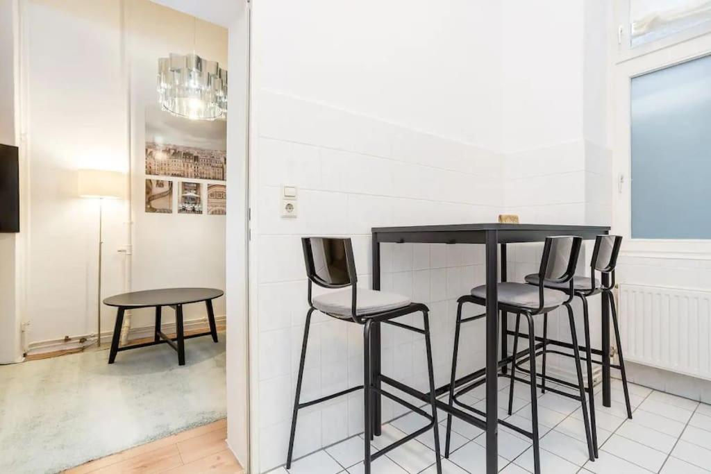 Newly Furnished Apartment For Up To 6 People Berlin Zewnętrze zdjęcie