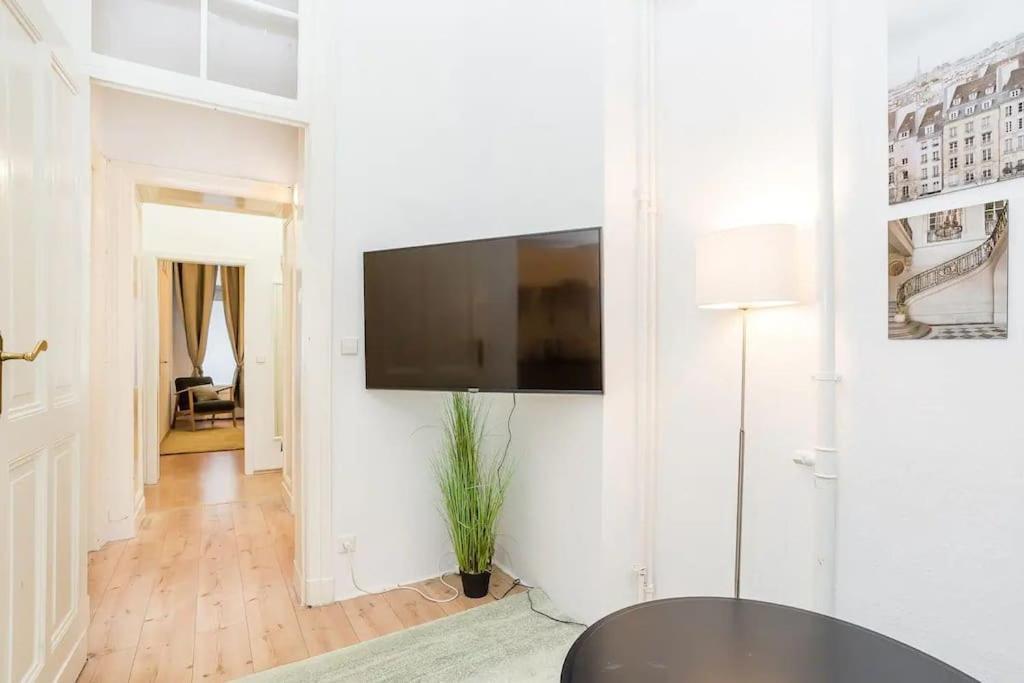 Newly Furnished Apartment For Up To 6 People Berlin Zewnętrze zdjęcie