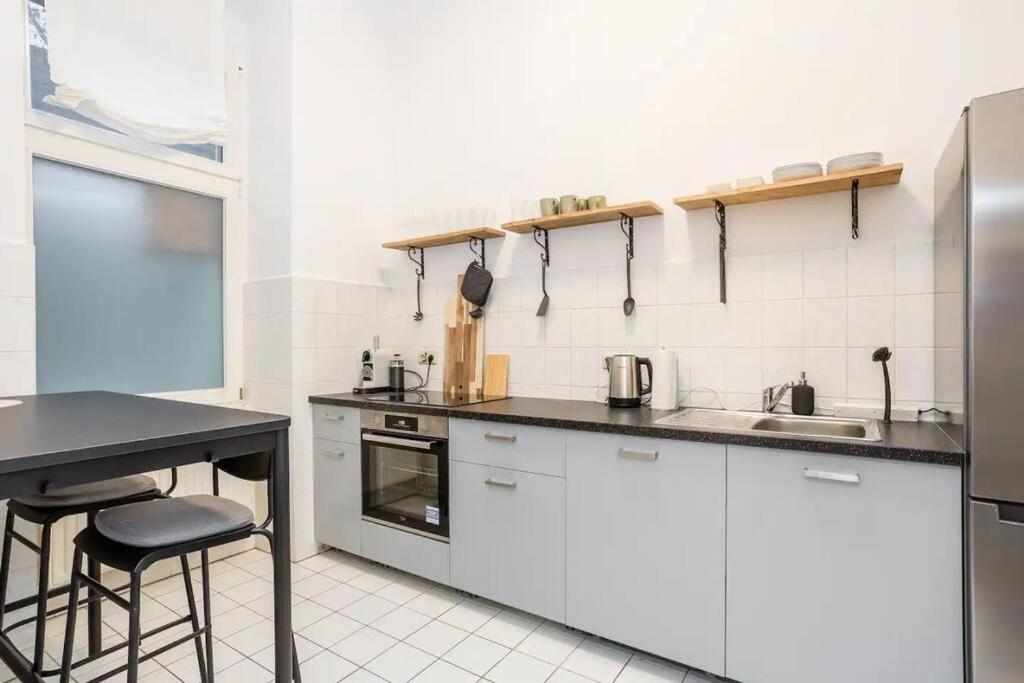 Newly Furnished Apartment For Up To 6 People Berlin Zewnętrze zdjęcie